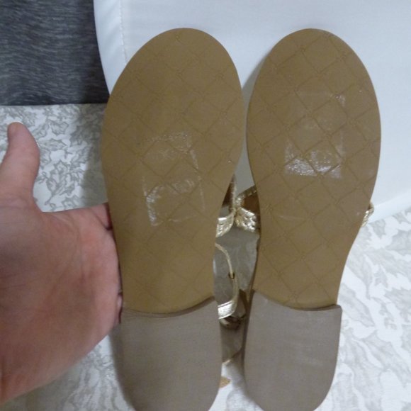 Jack Rogers Metalic Thong Sandals, Gold, Size 9 - Picture 6 of 10